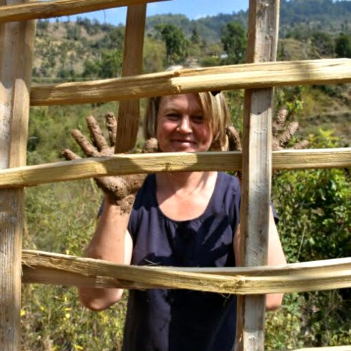 Hands on Natural Building