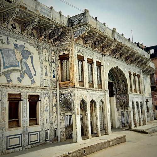 Haveli in Fategarh with Elelphant frescoes